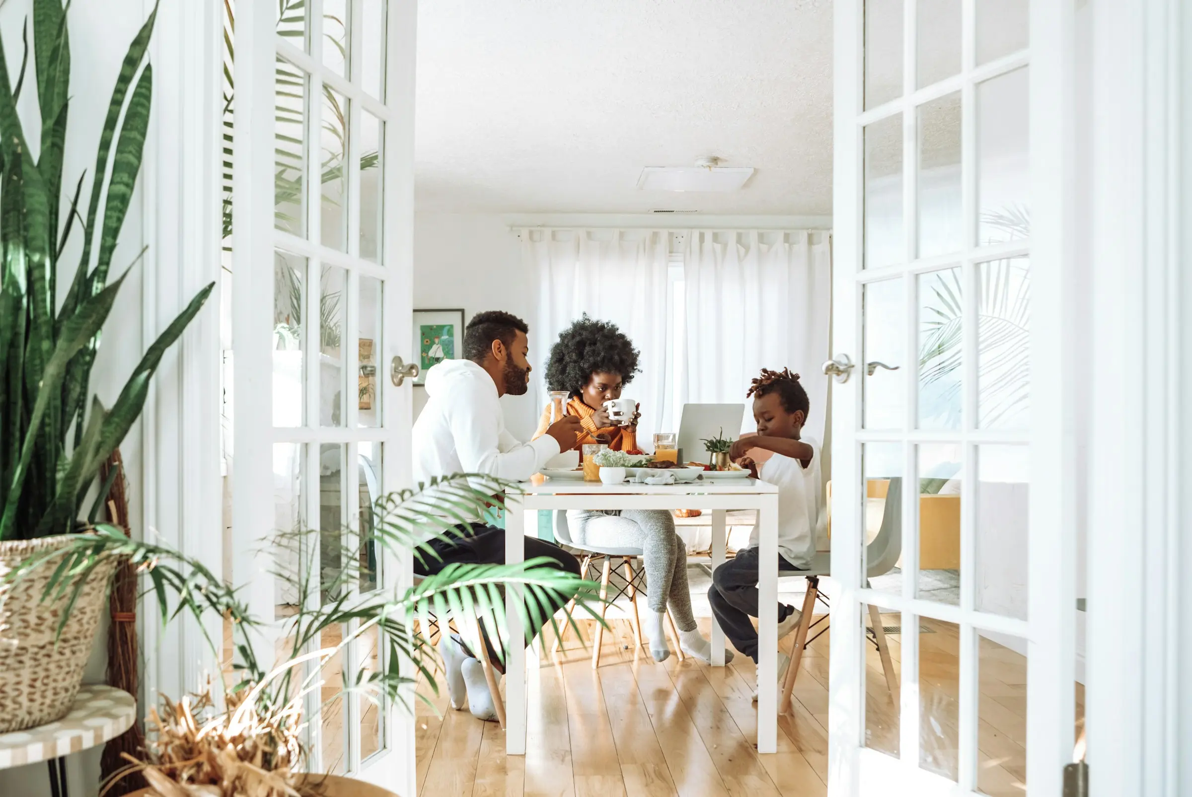 Diagnostics immobiliers en IDF Toits d'immeuble, architecture, immobilier français